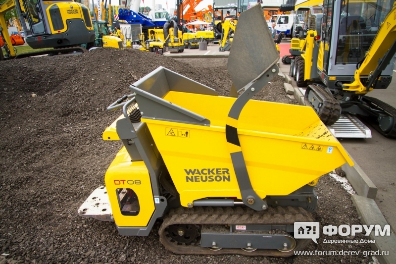 Гусеничный думпер Wacker Neuson DT08 (1)