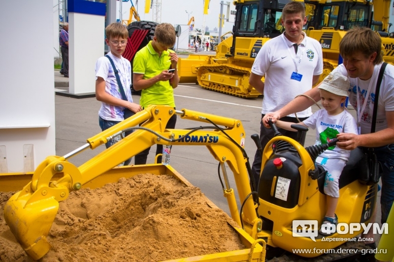 Гусеничный мини-экскаватор Komatsu РС01