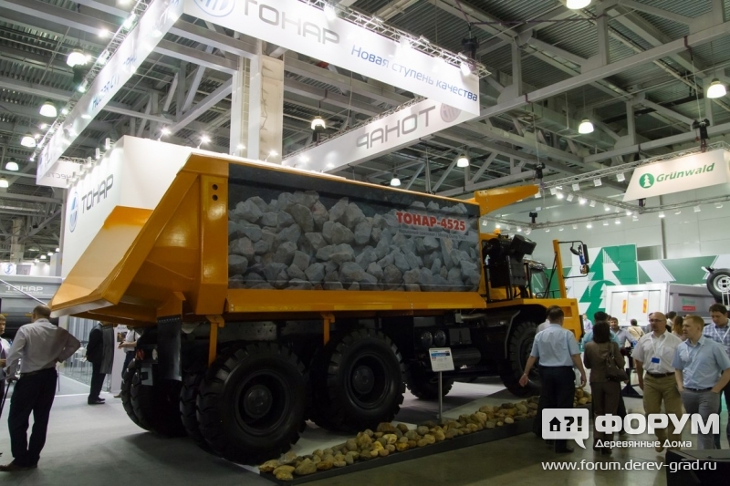 Карьерный самосвал Тонар-4525 (1)