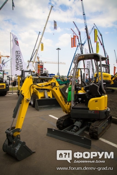 Компактный экскаватор Wacker Neuson EZ17 (2)