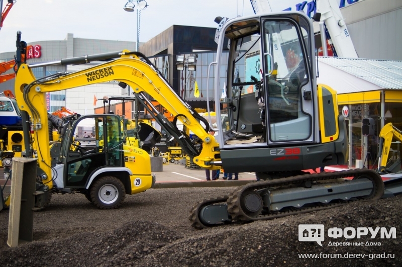 Компактный экскаватор Wacker Neuson EZ38 (2)