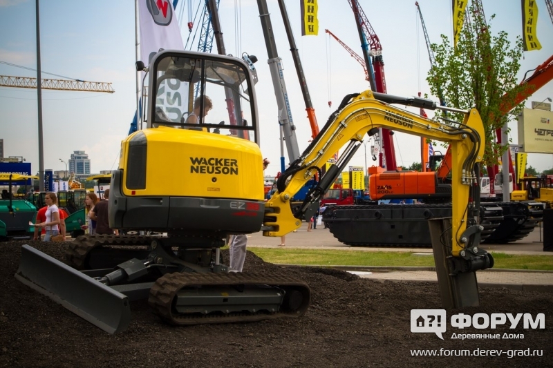Компактный экскаватор Wacker Neuson EZ38