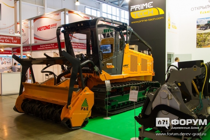 Самоходная гусеничная машина РТ-300 PrimeTech (1)