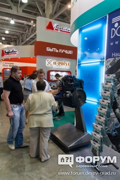 Стенд компании DynaCore (1)