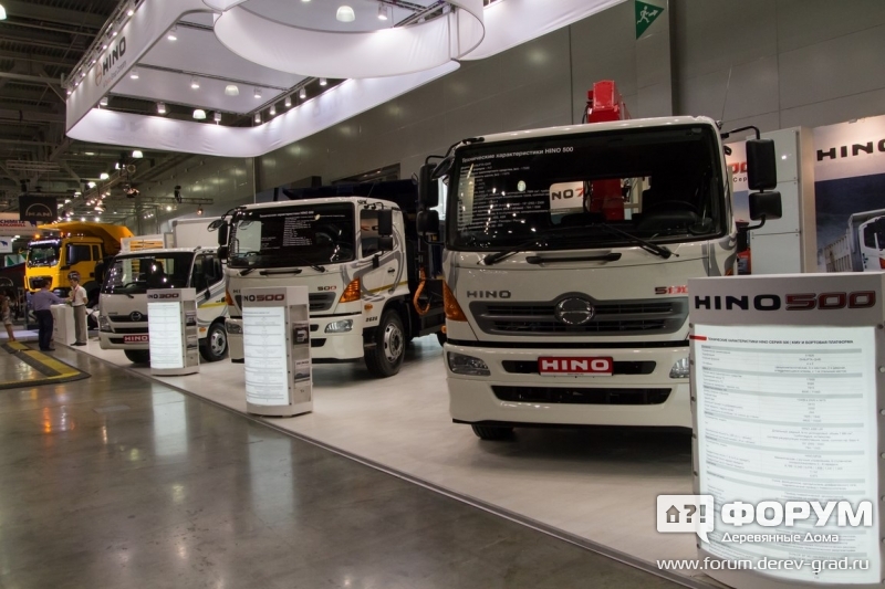 Стенд компании HINO