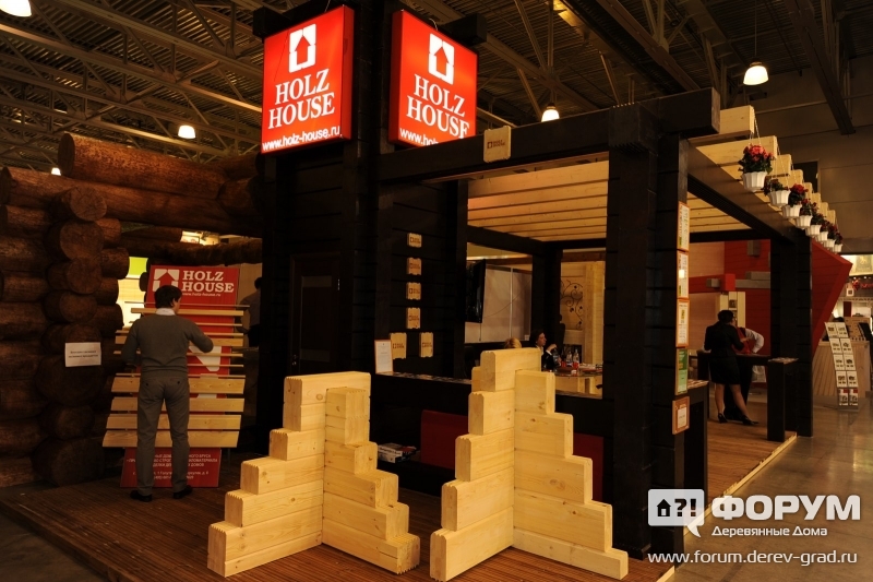 Выставочный стенд фирмы Хольц Хаус (Holz Haus)